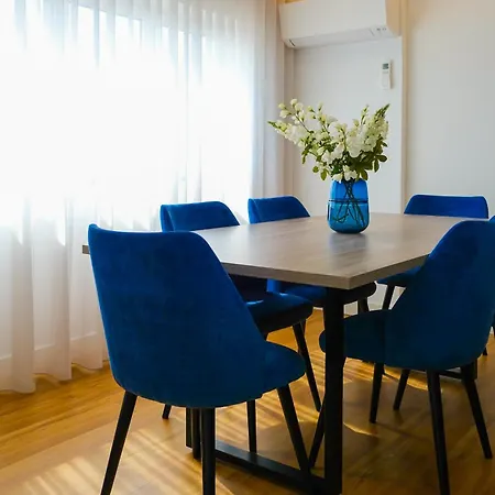 Blue Dreams Apartment